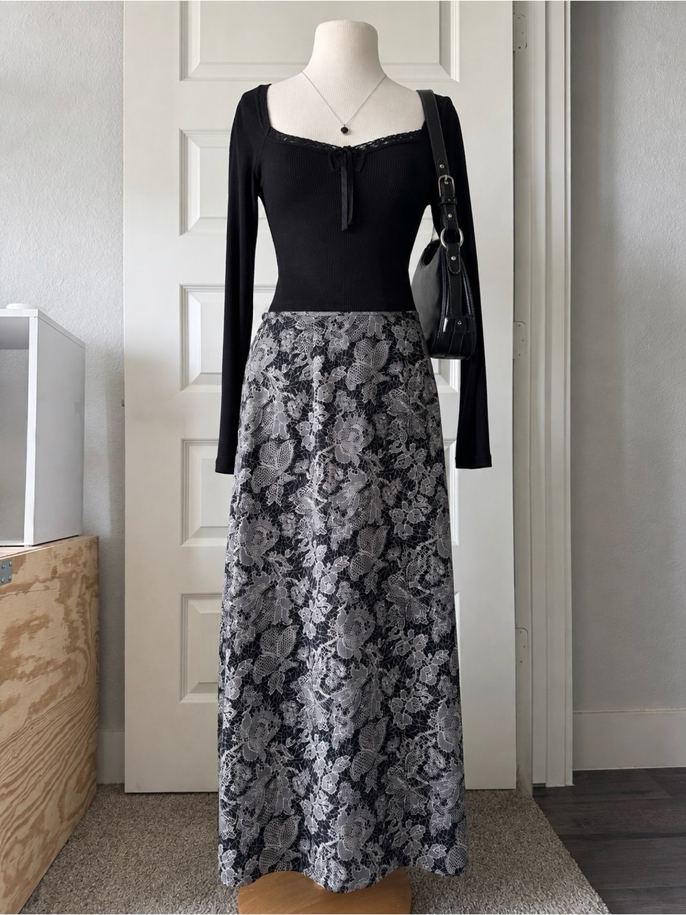 Vintage Kati Lee Collection Black & Ivory Lace Print Maxi Skirt